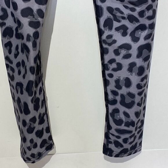 Aloha Fitness Women's Black Gray Leopard Print Pullon Leggings Size Medium - Picture 7 of 8